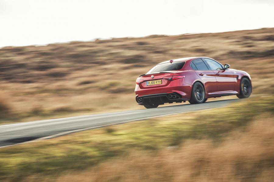  Alfa Romeo Giulia Quadrifoglio (952) 2016 года  (UK) (фото 38 из 40)